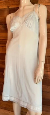 VINTAGE 1960s HENSON KICKERNICK LIGHT BLUE SIZE 34 FULL SLIP  STYLE 4036  #15262 - Image 1 of 4