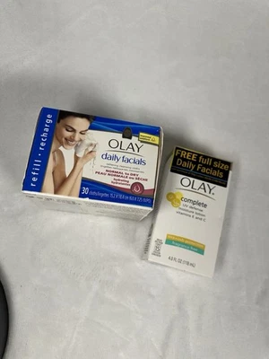 Paños activados con agua de limpieza facial 4 en 1 vintage Olay Daily Facials 30 quilates Foto 1 de 4