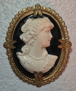 Vintage Zelluloid Kamee Stil Brosche/Anstecknadel goldfarben Metall schwarz mit cremefarbenem Gesicht - Bild 1 von 9