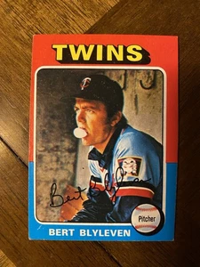 1975 topps baseball mini. Bert Blyleven Card #30 NM - Picture 1 of 3