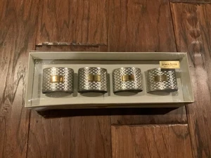 4 servilleteros Neiman Marcus de colección enchapados en plata con detalles dorados Italia nuevos en caja - Imagen 1 de 6