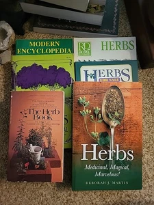 Lot Of 6 Herb Books - Imagen 1 de 5