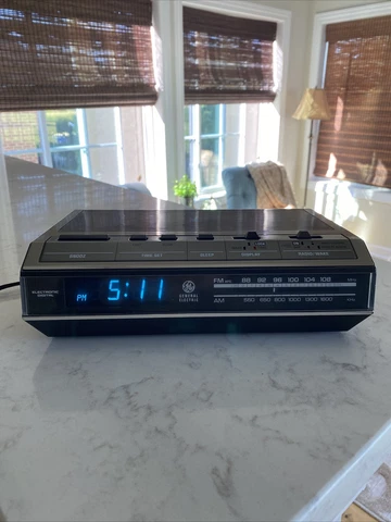 Vintage GE Alarm Clock Radio 7-4642C Blue Display Light Cover
