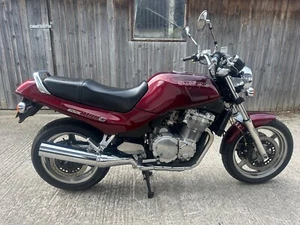 SUZUKI GSX1100G STUNNING EXAMPLE RECENT SERVICE NEW TYRES PART EX & DELIVERY - Picture 1 of 24