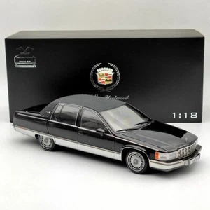 1:18 Dealer Edition Cadillac Fleetwood Brougham 1992-1994 Black Diecast Edition - Picture 1 of 11