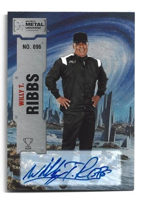 Autógrafo Willy T. Ribbs 2022 Skybox Metal Universe Champions AUTO NASCAR Racing Foto 1 de 2