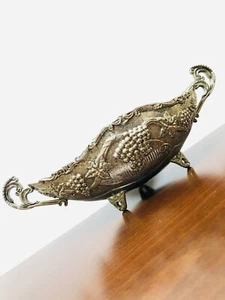 VINTAGE RARE FANCY Dish/BOWL SERVICE PLATE THREE LEGS WITH HAND ENGRAVINGS - Picture 1 of 11