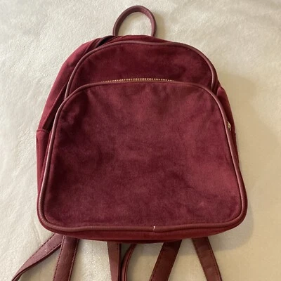 Mochila Pequeña 11x10 Borgoña Cremallera Tono Dorado Herrajes Terciopelo Tacto Exterior  Foto 1 de 4