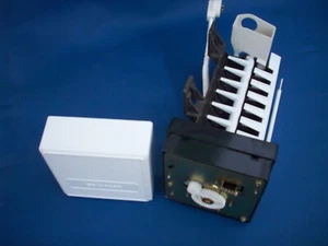 NEW OEM Icemaker GENUINE GE WR30X0283 Ice maker / makes 8 crescent cubes - Picture 1 of 7