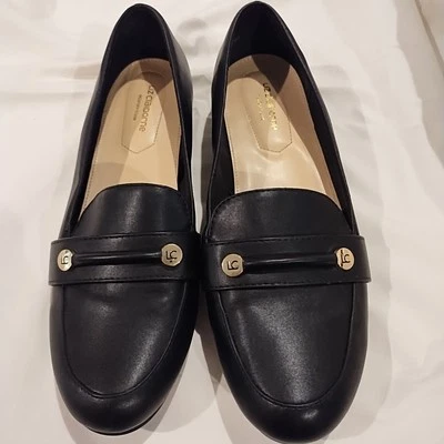 Liz Claiborne Women's Black Loafers Size 7.5 - Image 1 of 4
