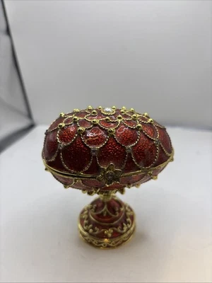 Trinket Egg Red With Gold Trimming  Still In Box Sold As Is Working — 第 1/4 张图片