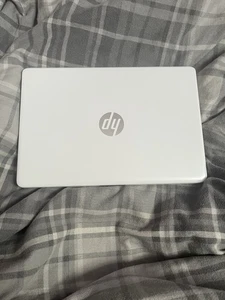HP 11-ak0027na 11.6in Celeron 4GB 64GB Cloudbook - Picture 1 of 6