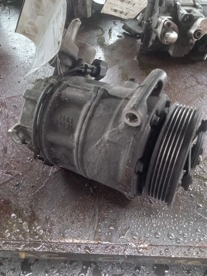 AC Compressor ID C2D38105 Fits 10-15 XJ 368920 - Image 1 of 4