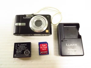 Panasonic Lumix DMC-FX12 Digital Camera Black w/ Original Battery, Charger, 1 GB - Picture 1 of 7