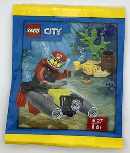 Lego C|TY Minifigure Set BNIB *SEALED* - Picture 1 of 4
