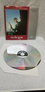 Clint Eastwood is Dirty Harry in The Enforcer Extended Play on 12" Laserdisc - Picture 1 of 5
