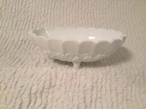 Vintage Indiana Milk Glass Fruit Garland pattern oval Fruit bowl - Picture 1 of 7