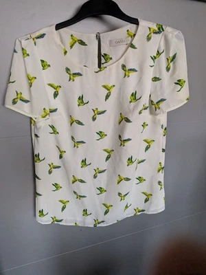Oasis 8 Bird Print Blouse Great Condition Lining To The Front Inner - Image 1 of 4