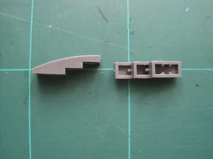  Klemmbaustein Dachstein gebogen 4 x 1, Dunkelgrau - Bild 1 von 1