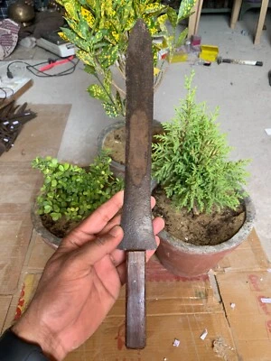 Antiguo cuchillo de carnicero con mango de madera forjado a mano cuchillo de hoja de hierro cuchillo de corte Foto 1 de 4