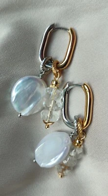 Trendige bicolor Creolen mit untrschdl Anhängern aus Barock- und Glasperlen - Bild 1 von 4