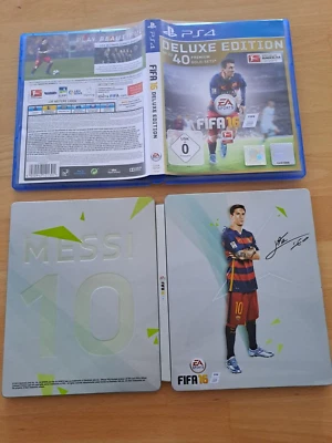 PS4 Spiel FIFA 16 inkl. Messi Steelbook Sehr Gut Playstation 4 - Bild 1 von 2