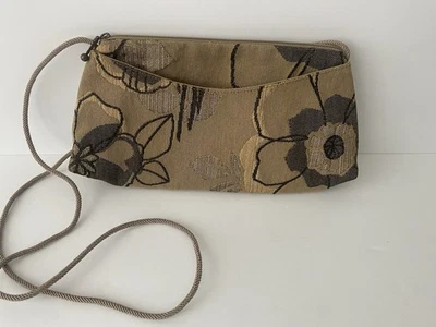 Bolso de tela de ciruela Lucky con bolsillo. Floral nuevo sin etiquetas Foto 1 de 4