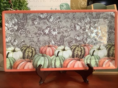 SIMPLY SHABBY CHIC de Rachel Ashwell ~ Bandeja rectangular de melamina ~ Múltiples calabazas ~ Foto 1 de 4