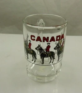 Vaso de chupito Canadá Montañas canadienses recuerdo coleccionable 2 oz - Imagen 1 de 6