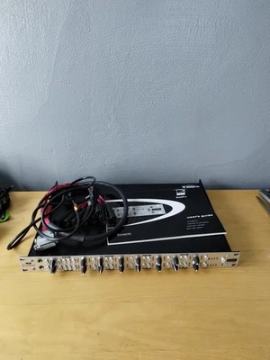 Focusrite Octopre Platinum, 8-chan analog preamp with oem Connections & Manual  - Image 1 of 4