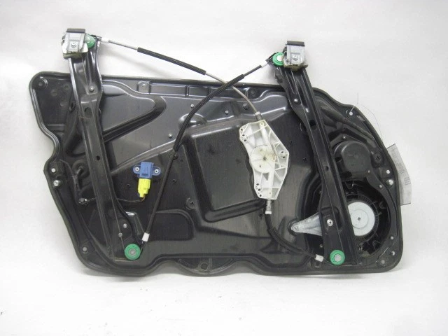 Used Front Right Door Window Regulator Front fits: 2006 Volkswagen Passat electr Foto 1 de 4