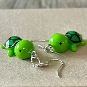 Turtle Whimsical Fun Dangle Hook Style Earrings - Picture 1 of 2