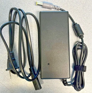 Cargador de alimentación para portátil LENOVO 90 vatios 20 voltios 4,5 amperios familia PA-9 - Imagen 1 de 3