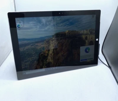 Microsoft Surface Pro 3 Intel Core i5-4300U @ 1,90 GHz 4 GB RAM 128 GB SSD Foto 1 de 4