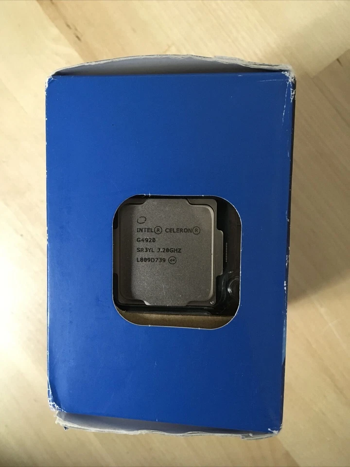 Caja abierta - Procesador Intel Celeron G4920 de escritorio 2 núcleos 3,2 GHz LGA1151 serie 300 Foto 1 de 4
