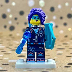 LEGO Dreamzzz Minifigure - Zoey , Dark Blue Suit  drm052 - From Set 71479 - Picture 1 of 7