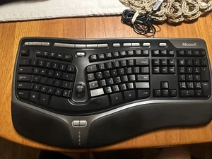 Microsoft Natural Ergonomic Keyboard 4000 v1.0 KU-0462 USB Wired - Picture 1 of 5