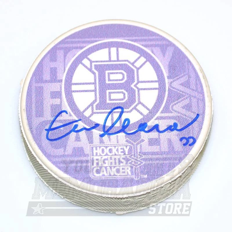 Zdeno Chara Boston Bruins Signed Autographe?d Hockey Fights Cancer Hockey Puck - Image 1 of 1