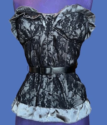 Y2K CHARLOTTE RUSSE NEGRO ENCAJE Y GRIS SATINADO BUSTIER CINTURÓN CORSÉ TOP VAMPY SM Foto 1 de 4