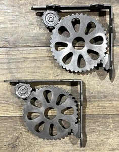 Cast Iron Pair of Steampunk Gear Shelf Brackets, 7.75” x 8.5” - Bild 1 von 2