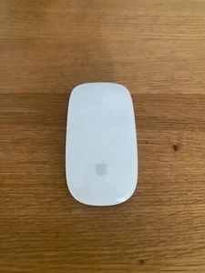 Apple Magic Mouse 2 - Weiß A1657 - Bild 1 von 1