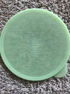 Tupperware FridgeSmart Replacement Seal Lid 3997A-2 Green 9 Inches - Picture 1 of 2