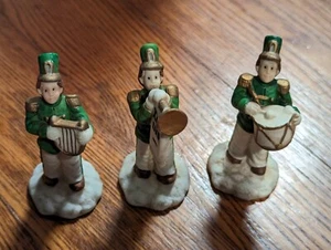 Vintage Mercuries 1993 Winter Christmas Village Figurines, 3 inch tall, 3 Band - Picture 1 of 3