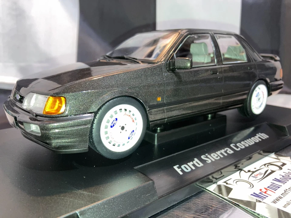 Coche De Modelo 1:18 Grupo MCG18306 Ford Sierra Cosworth Gris Metálico 1988 - Imagen 1 de 4