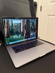 2019 Apple MacBook Pro 15” 2.3 GHz i9 32GB 1TB A1990 - Picture 1 of 7
