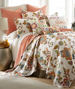 Levtex Clementine Spring 3-Pc. Cotton King Quilt Set $440 - Picture 1 of 5