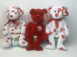 3 Ty Beanie Babies 2000 03 04 Bear Smooch Secret Heart Throb w tags VG Red White - Picture 1 of 6