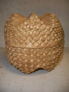 Hawaiian Hand Woven Natural LAUHALA 6point Star Basket-Vintage MCM 6 in wide - Picture 1 of 4