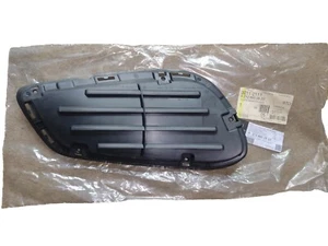 MERCEDES W212 BUMPER GRILLE 2128852823 GENUINE (G/H) - Picture 1 of 1