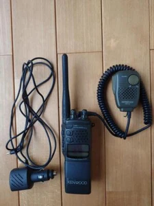 Kenwood TH-78 Dual Band Receiver w/ Hand Mic & Car Power Cable Tested - Zdjęcie 1 z 10